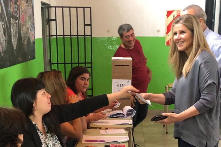 Votó Cynthia Hotton en Campana: "Logramos poner en agenda la defensa de las dos vidas"