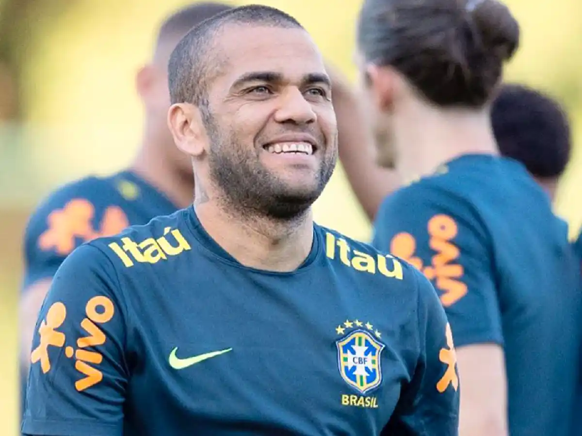 "No estaría mal jugar en Boca, la gente sabe el cariño que le tengo"