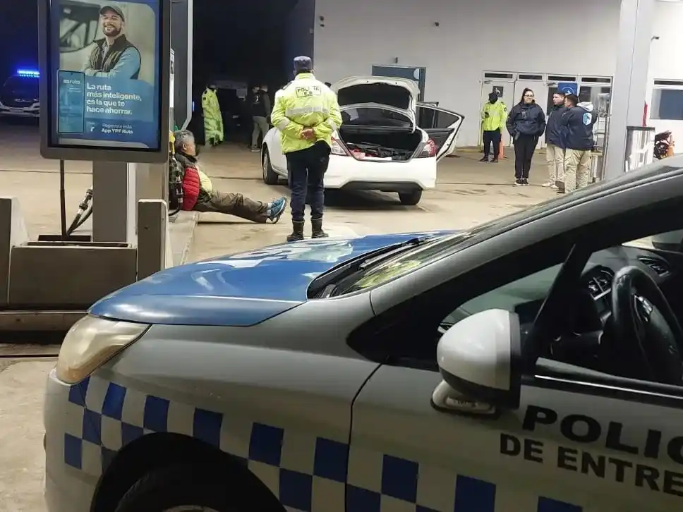 Persecución en la Ruta Nacional Nº 14 terminó con el secuestro de un vehículo con pedido judicial