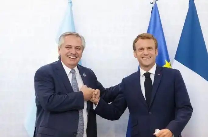 Alberto Fernández saludó a Emmanuel Macron: "La fuerza de los demócratas vuelve a ser mayoría política en Francia"