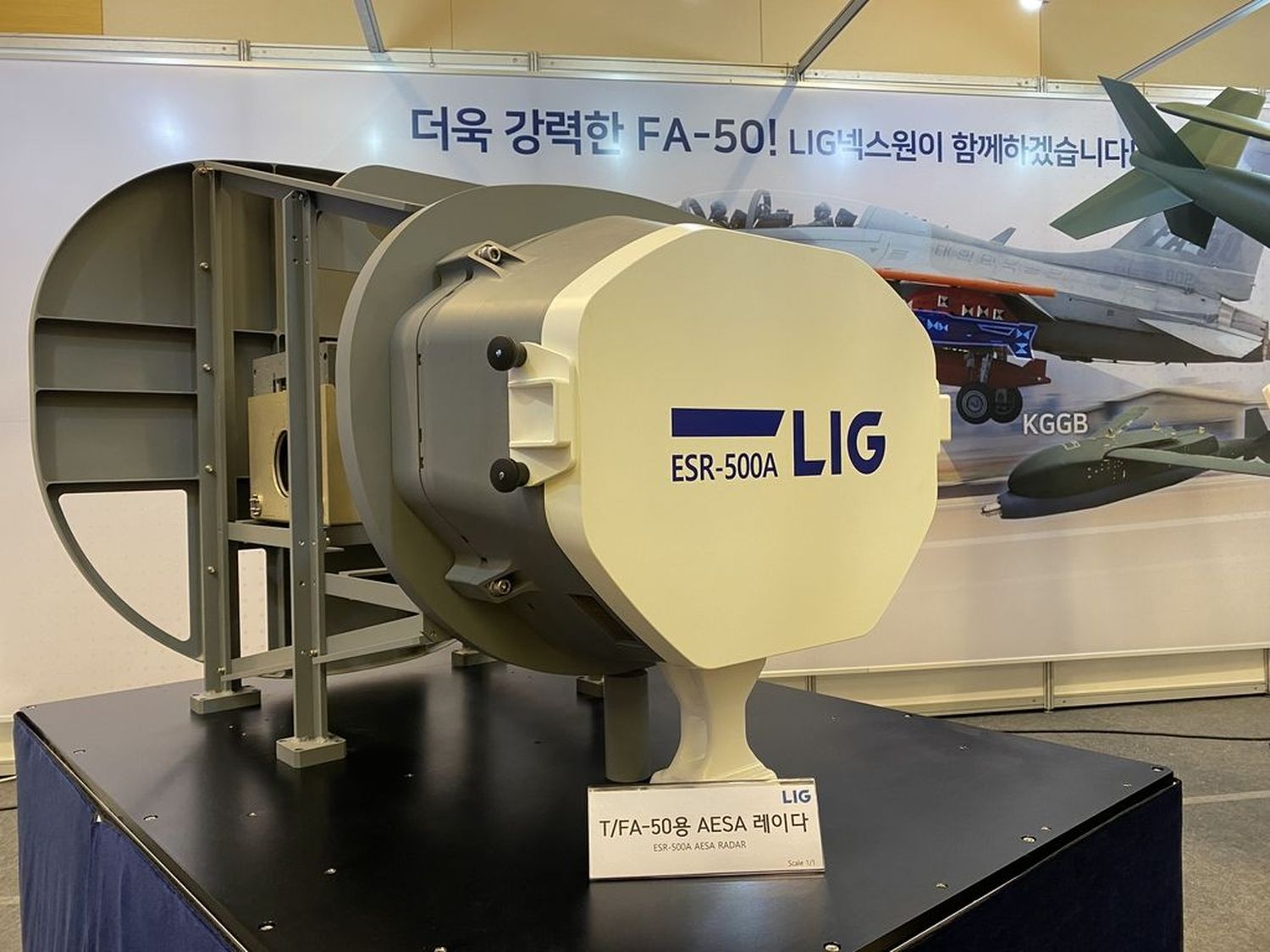 LIG Nex1 presented its AESA radar for the Korean KAI FA-50 Fighter