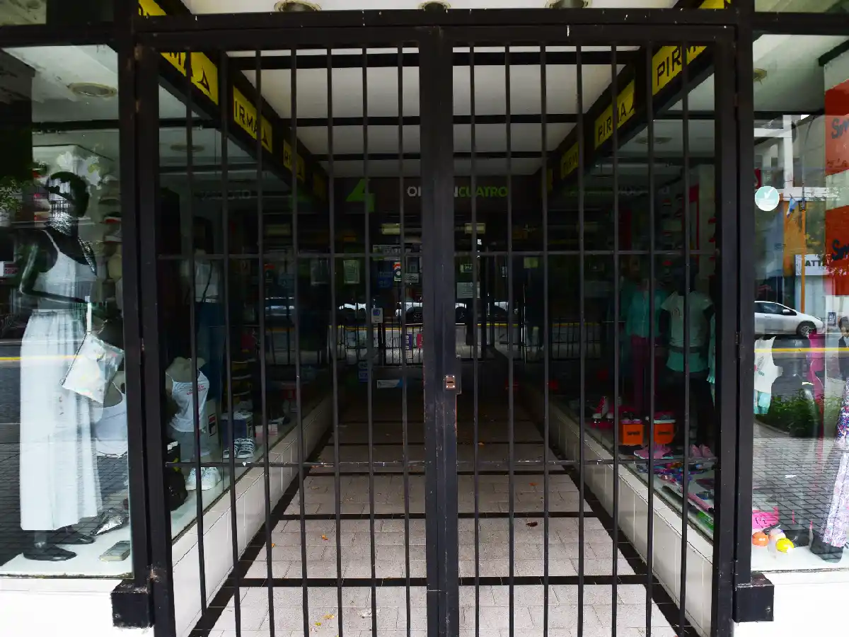 ¿Cuáles son las actividades  que vuelven este lunes y cuáles seguirán paralizadas?