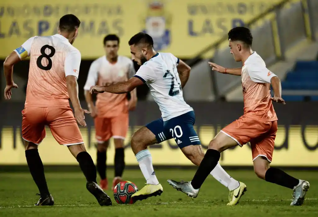 La sub 23 le hizo catorce goles a Islas Canarias
