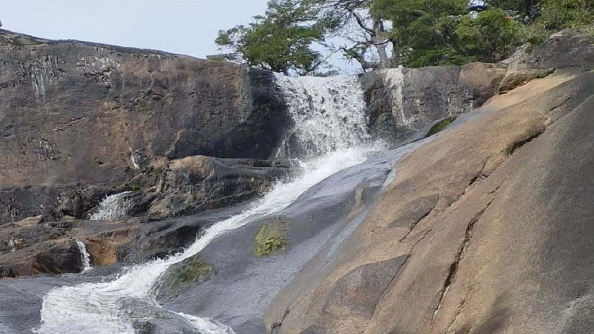 Conmoción en Bariloche: una turista murió tras golpearse la cabeza en una cascada