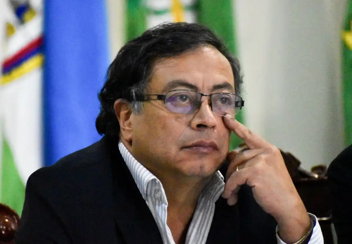 Petro cancela de nuevo su agenda por problemas de salud