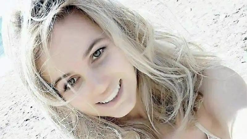 Murió joven actriz Amii Lowndes