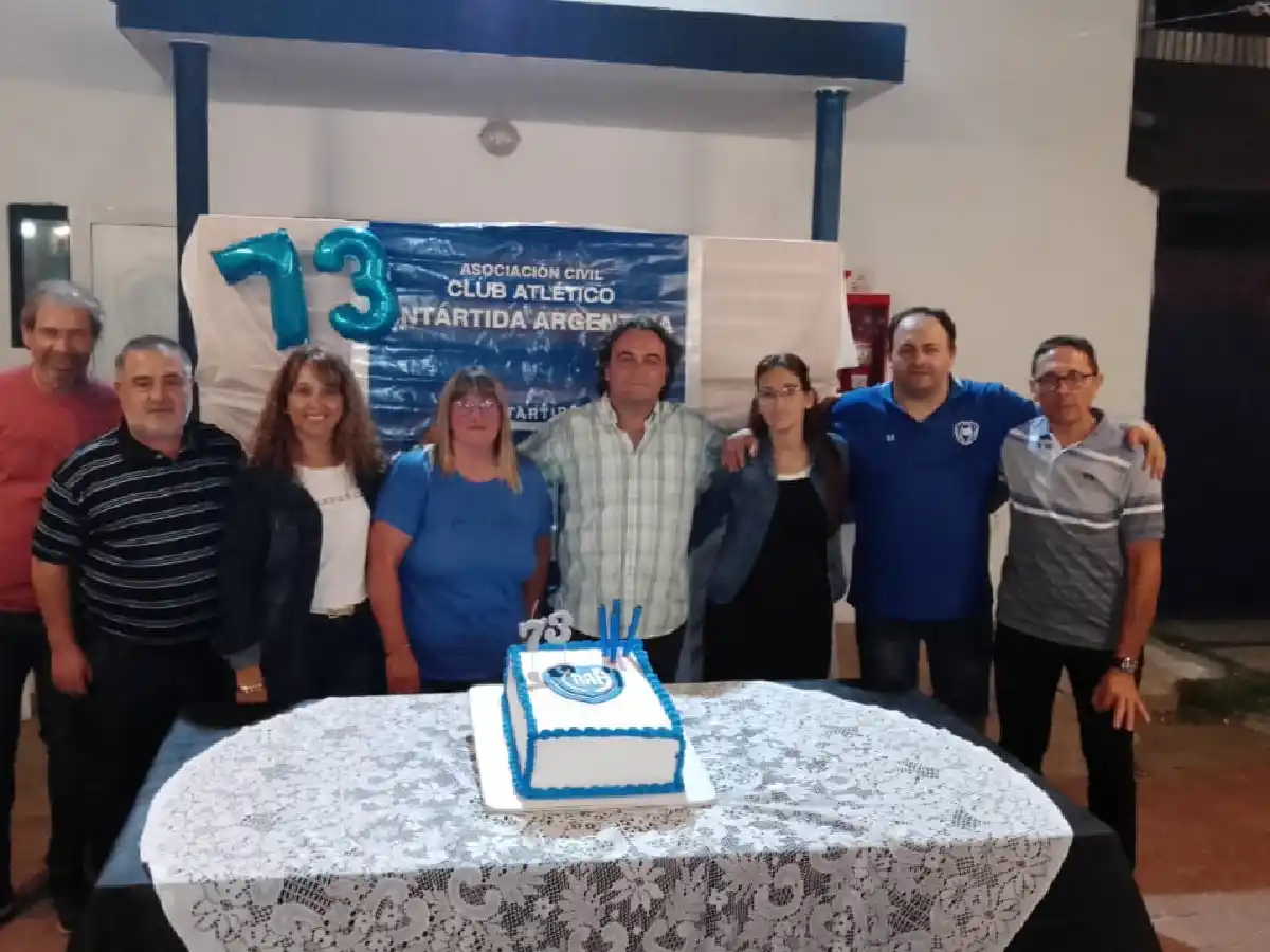  Antártida celebró  sus 73 años de vida