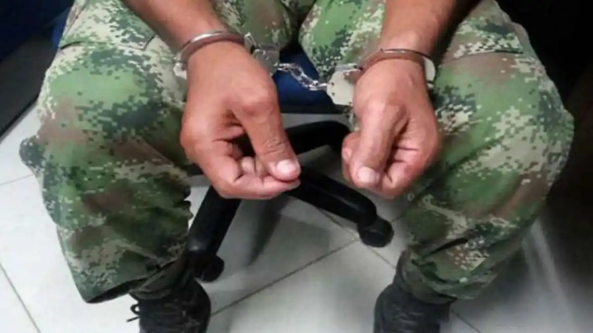 AMENAZADOS POR PRESOS CUMUNES: temen por la vida de 27 militares en penal de Charallave