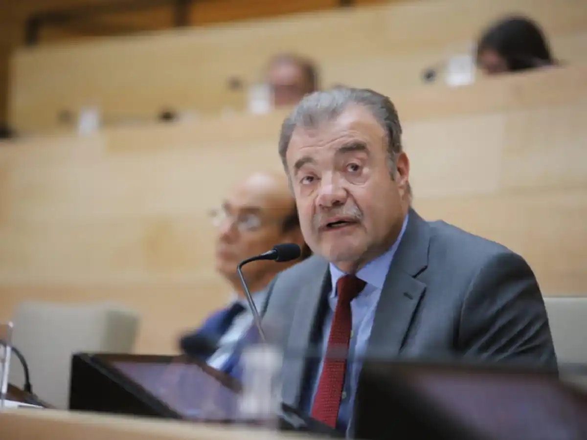 La respuesta de la Provincia tras el escándalo nacional: “En Córdoba no hay vacunatorio VIP”