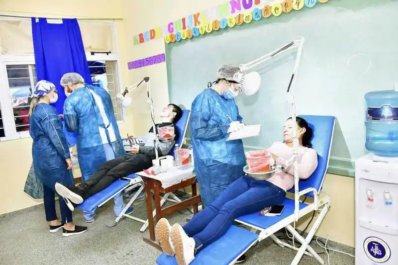 Cientos de vecinos aprovecharon los servicios 
del programa Por Nuestra Gente Todo