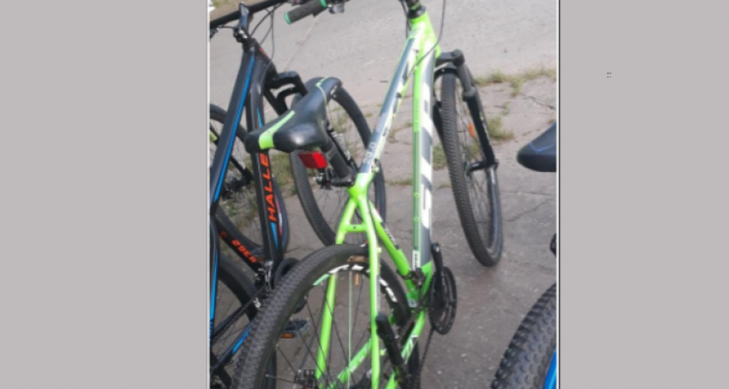 Le robaron la bicicleta y el celular a un nene de 12 años: otro joven le puso un cuchillo en el cuello