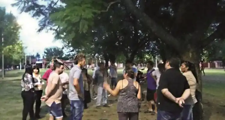 Los Aromos se reorganiza