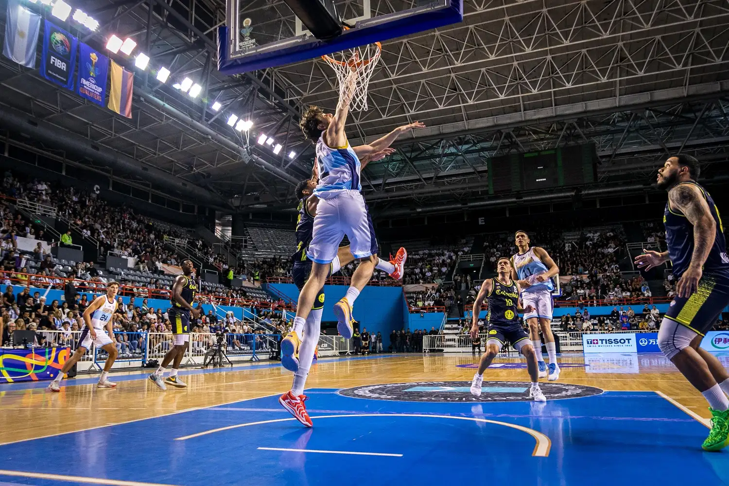 Argentina ganó en el Polideportivo.