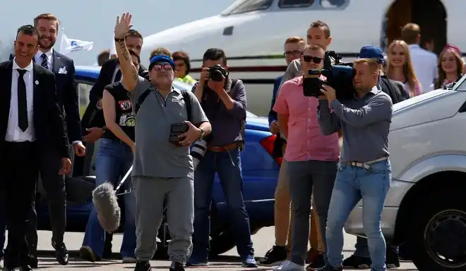 Maradona debuta en Bielorrusia