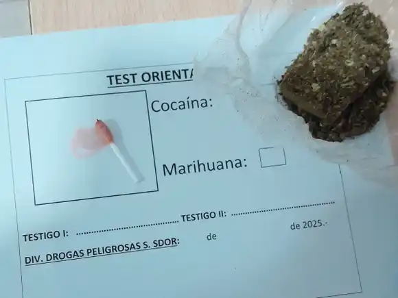 San Salvador: Un joven fue identificado con estupefacientes cerca de una escuela