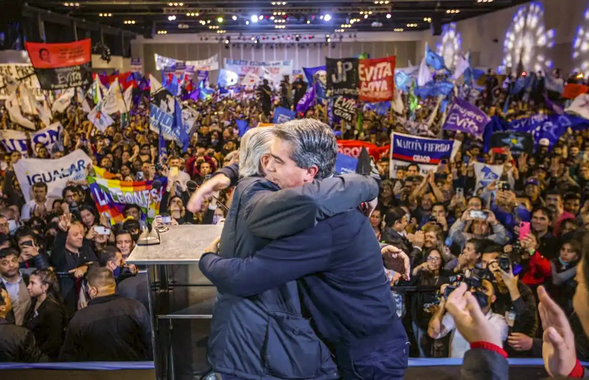 Alberto Fernández y el gobernador de Chaco, Jorge Capitanich, durante el acto de ayer.