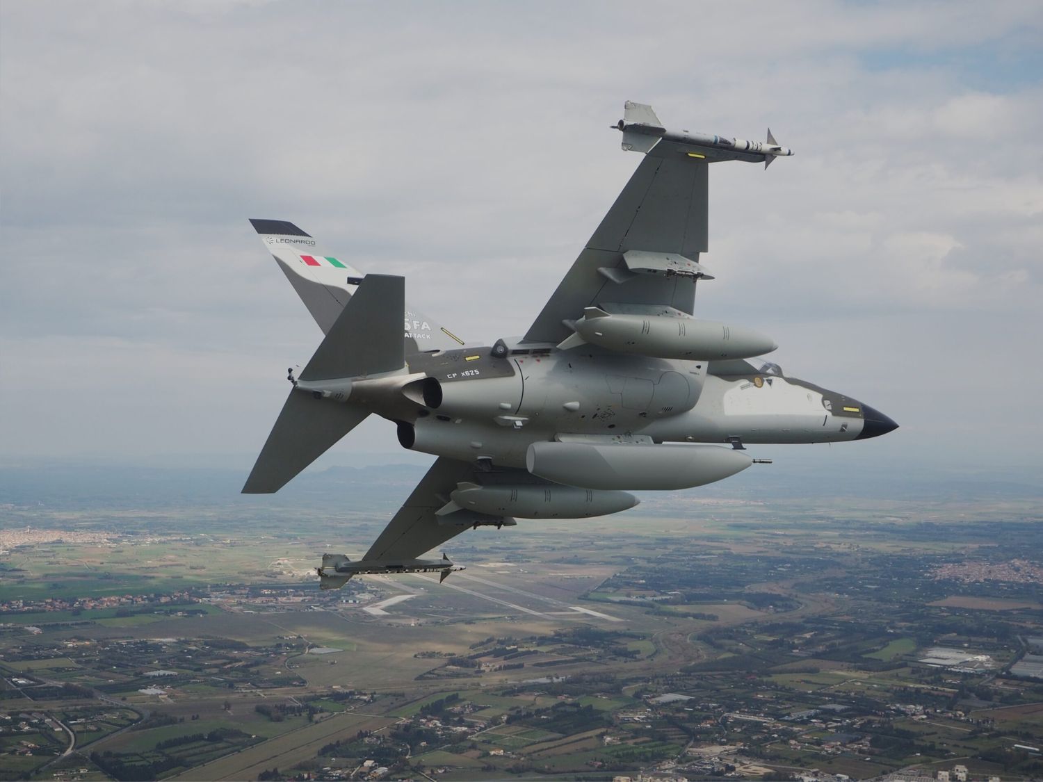 Paris Air Show: Leonardo and Nexter to integrate a 20mm gun pod to the M-346 Fighter Attack