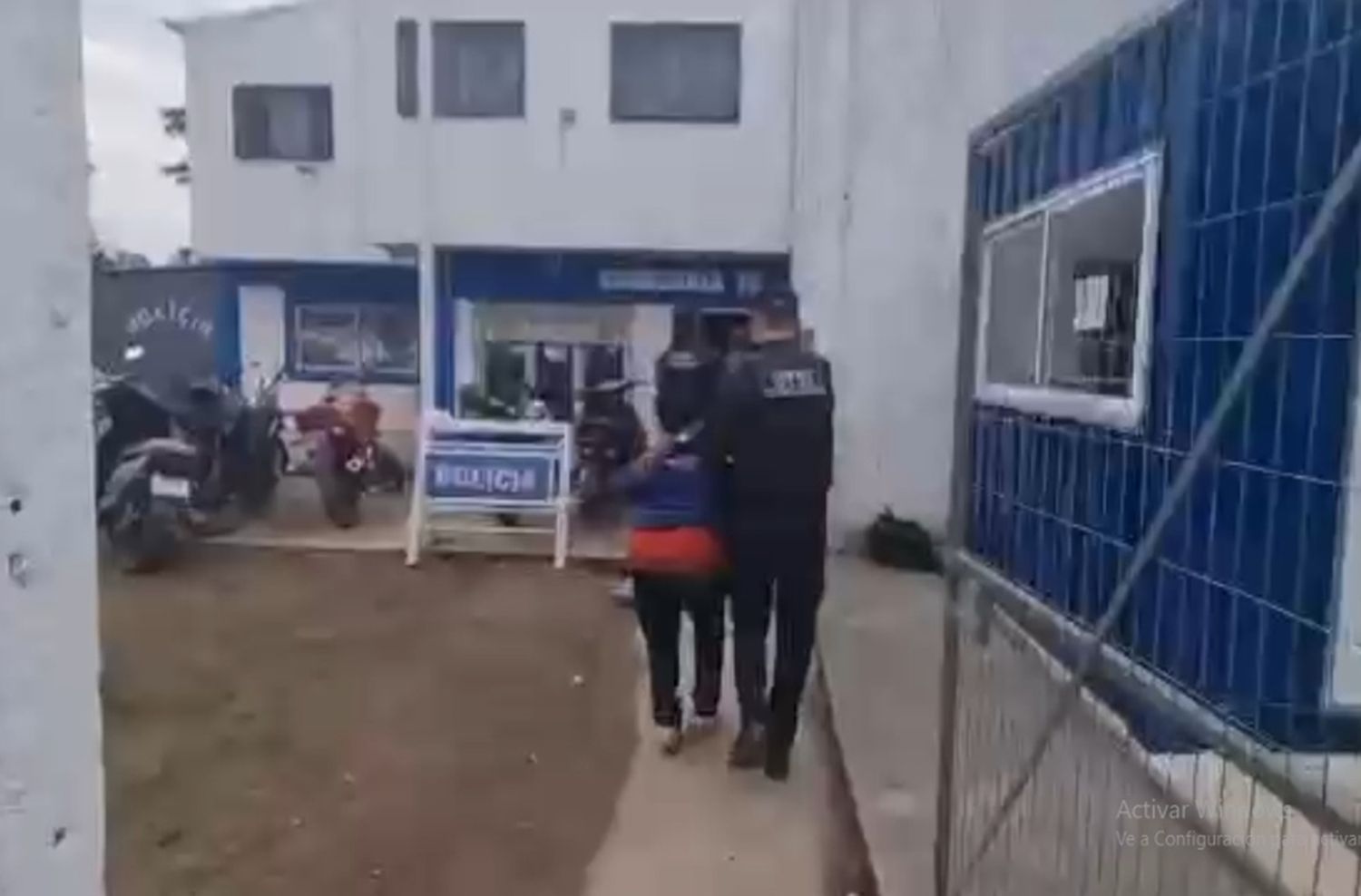 Insólito robo en barrio Santa Rita: se llevaron un bidet, un inodoro y una máquina de escribir
