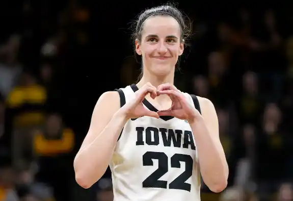 Caitlin Clark reveló quién es su jugador favorito de la NFL, y su respuesta sorprendió a muchos