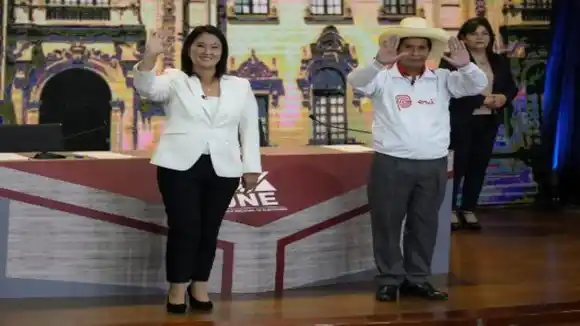 POR EL MAL MENOR: Keiko Fujimori o Pedro Castillo, el dilema de los peruanos que acuden el domingo a votar