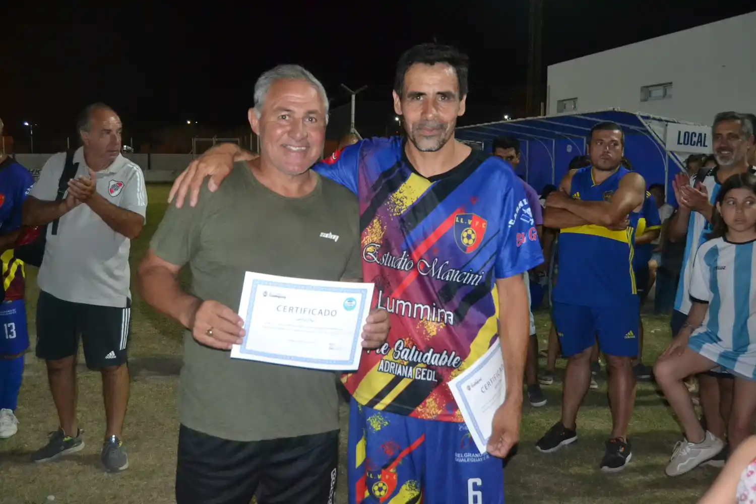 “Fútbol por un juguete” La alegría de colaborar y compartir  un encuentro entre amigos