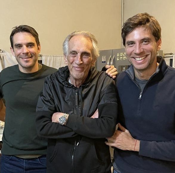 El jefe comunal de San Nicolás, Santiago Passaglia con el flaco Traveros