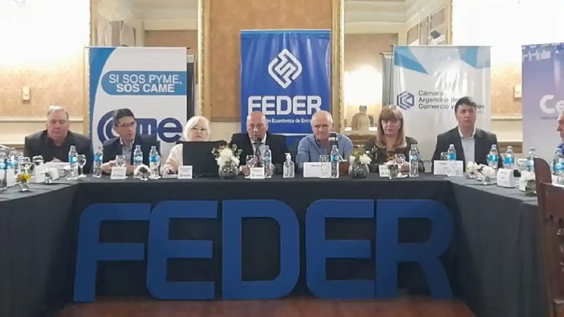 Silvio Farach continuará por dos años al frente de la FEDER