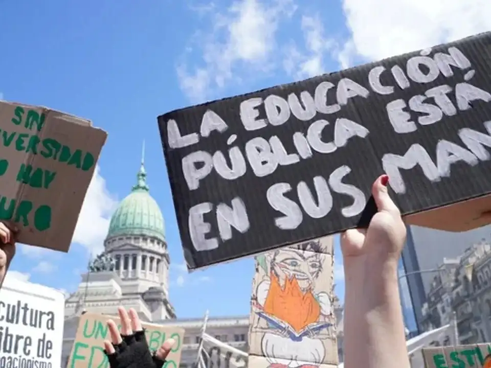 El Gobierno vetó la Ley de Financiamiento Universitario.
