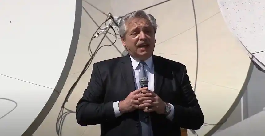 "Los dólares hacen falta para producir no para guardar", aseguró Alberto Fernández tras nuevas restricciones