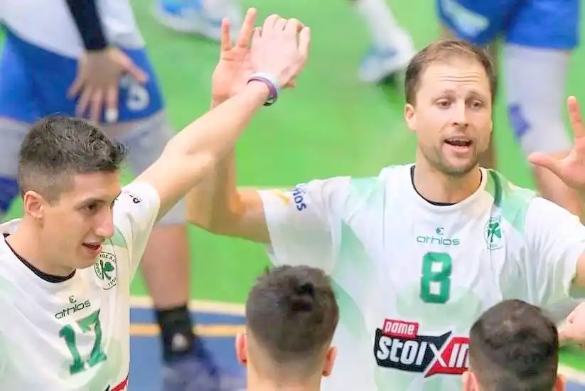 Jacobsen concluyó el año en alza en el vóleibol de Grecia