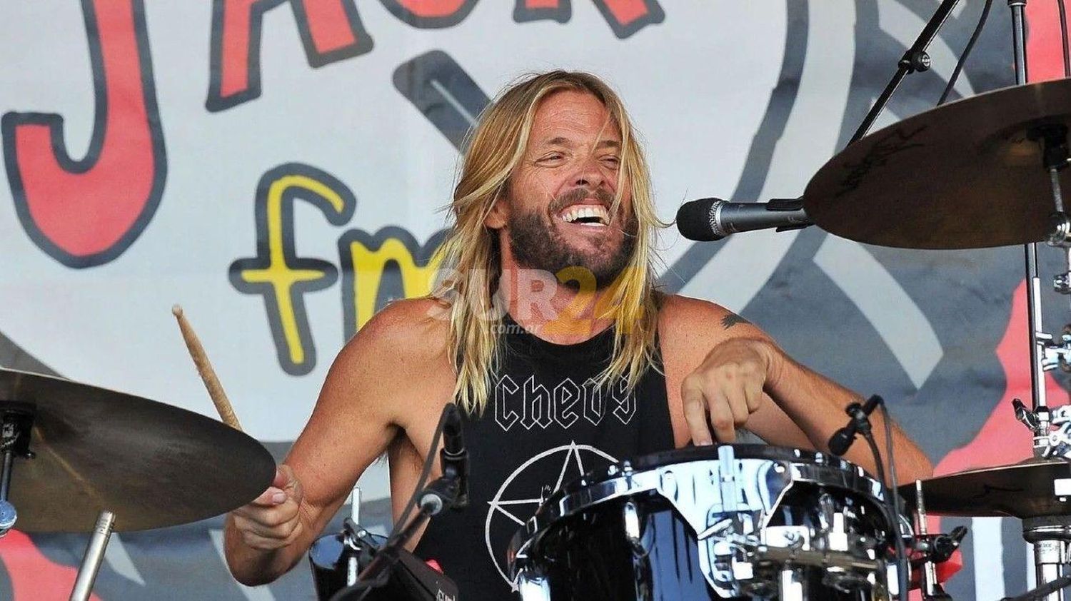 A los 50 años, falleció el baterista de Foo Fighters