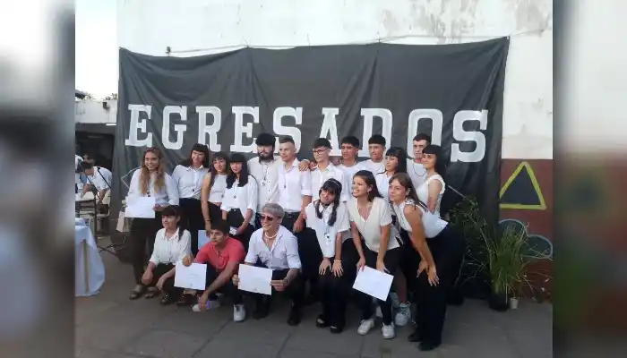 ¡Felicidades a los egresados de la escuela 14!