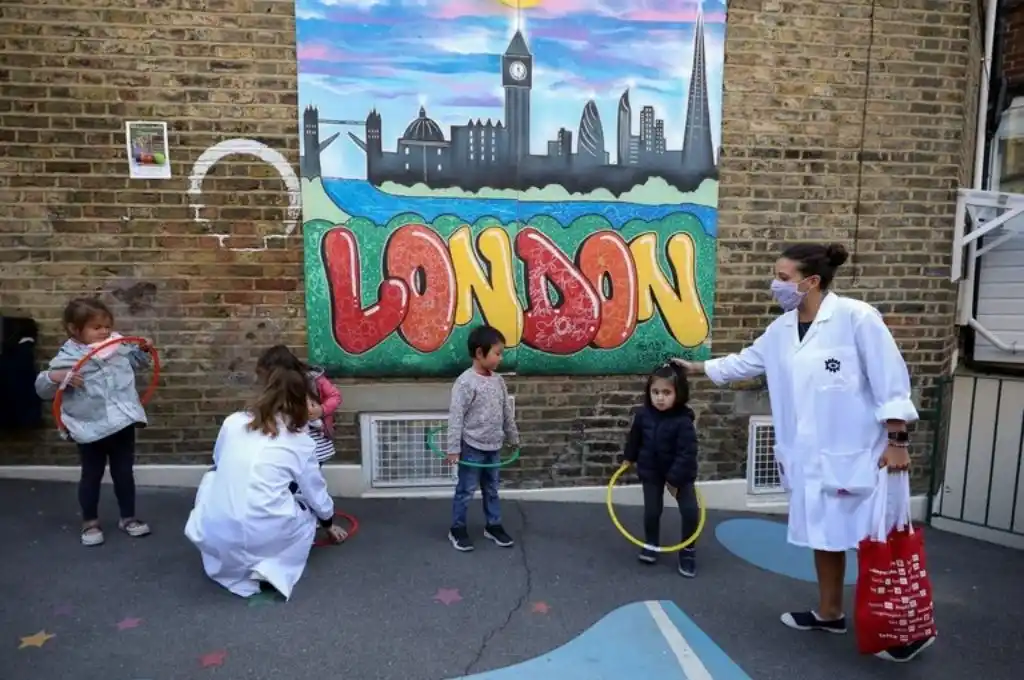 Según un estudio, los confinamientos impactaron de manera negativa en el habla de los niños