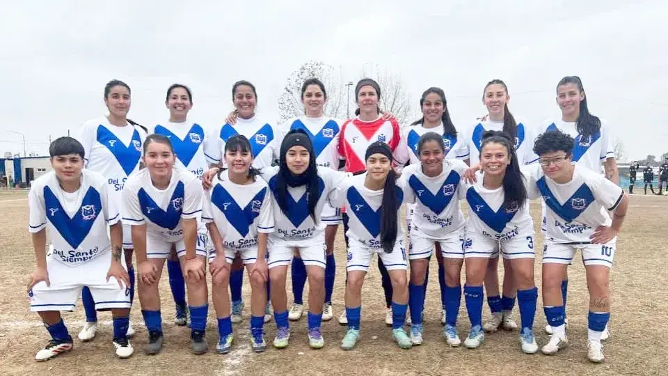 Santa María de Oro sigue firme en la cima tras disputarse la sexta fecha del Femenino