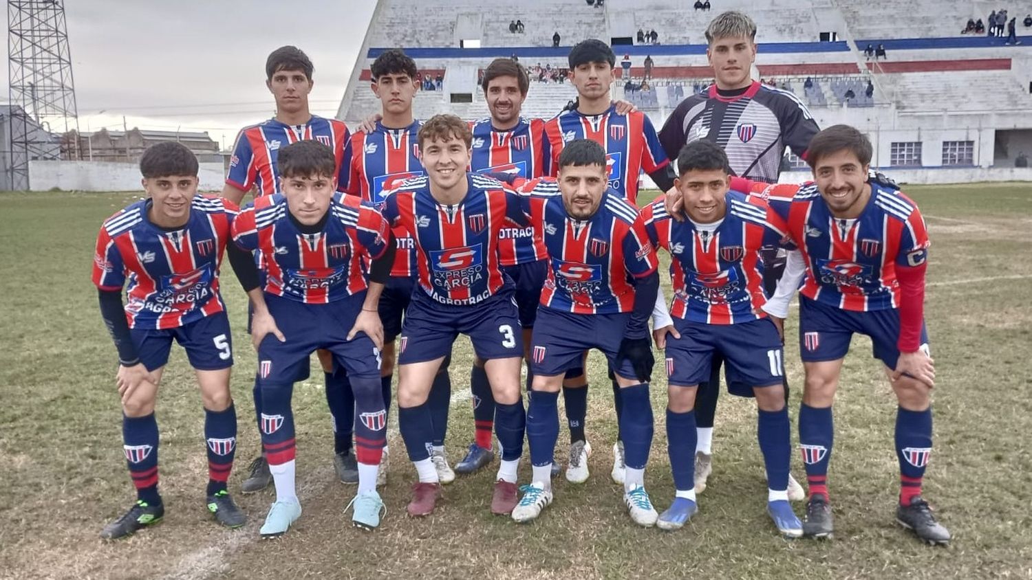 Atlético Ayacucho ganó y es el puntero exclusivo