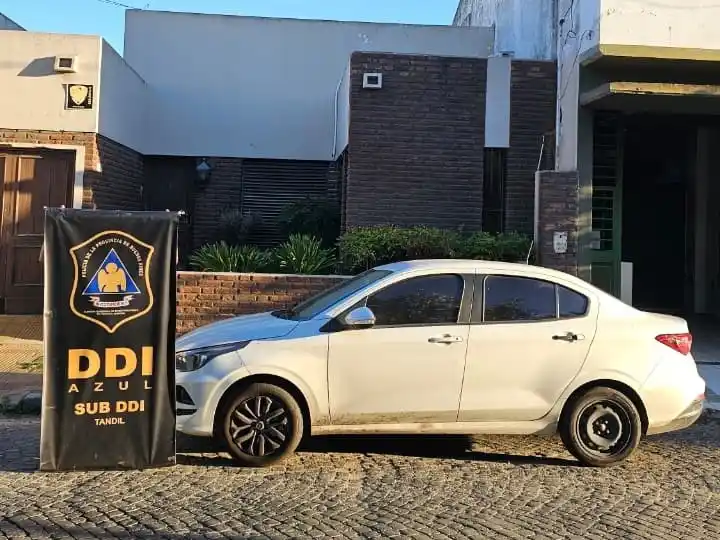 Recuperaron un auto que habían robado el jueves