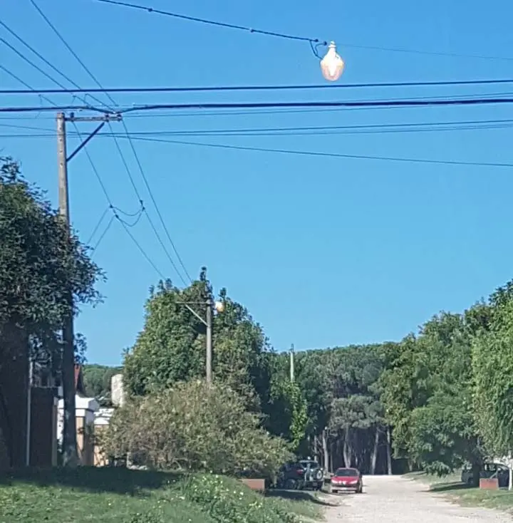 Luces prendidas de día
