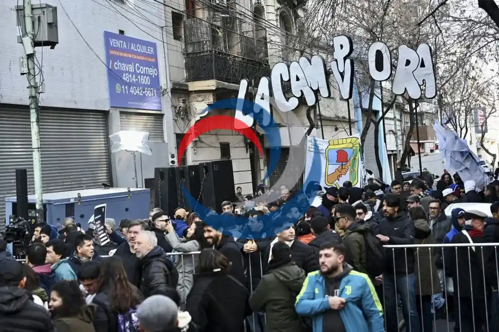 Otganizan marcha para acompañar a Cristina a Comodoro Py