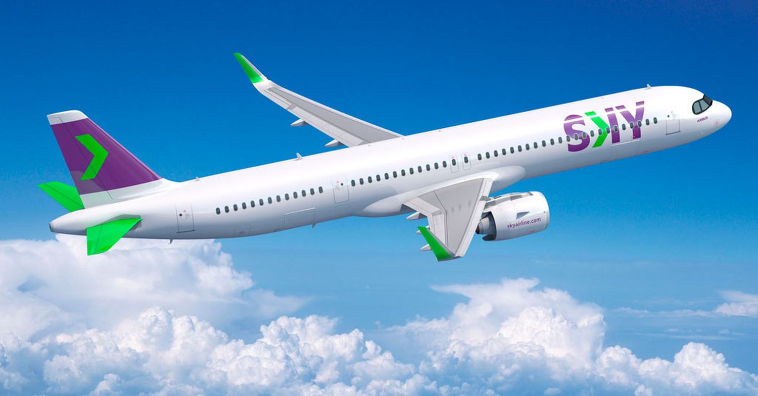 SKY Airline’s first Airbus A321neo was displayed