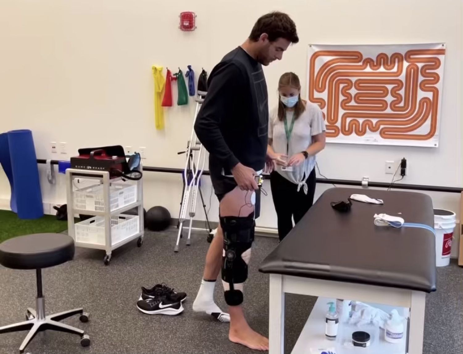 Tras la operación, Del Potro comenzó con la rehabilitación de su rodilla