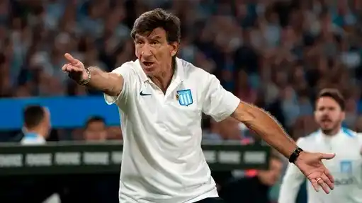Peligra la continuidad de Costas en Racing.