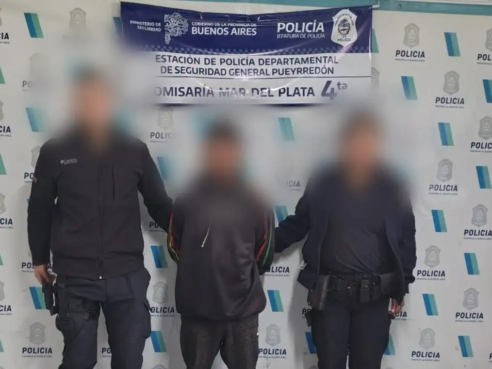 Intentó robar una moto de una casa y lo atraparon los vecinos
