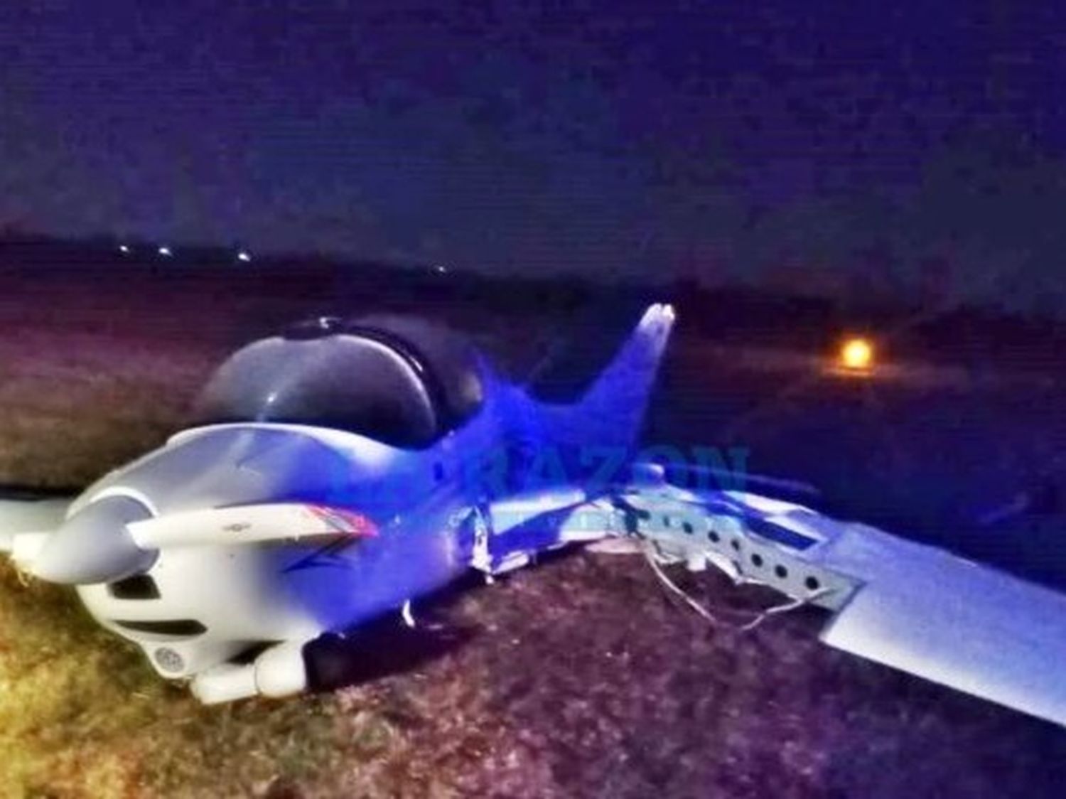 Chivilcoy: una avioneta chocó contra un toro durante un aterrizaje
