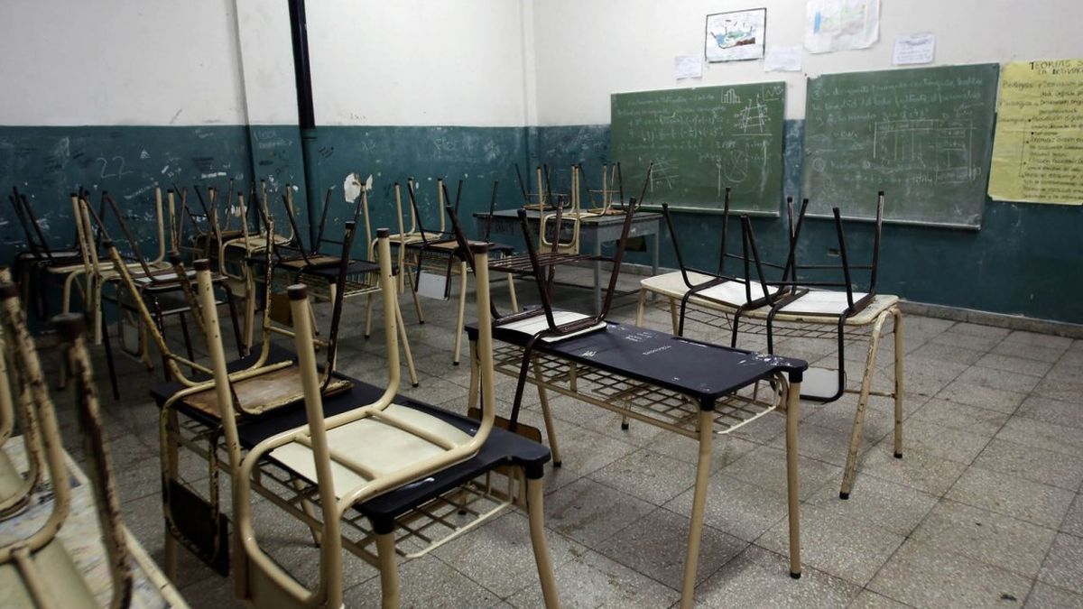 Los gremios docentes convocaron a huelga ante la falta de respuesta del Gobierno en la paritaria