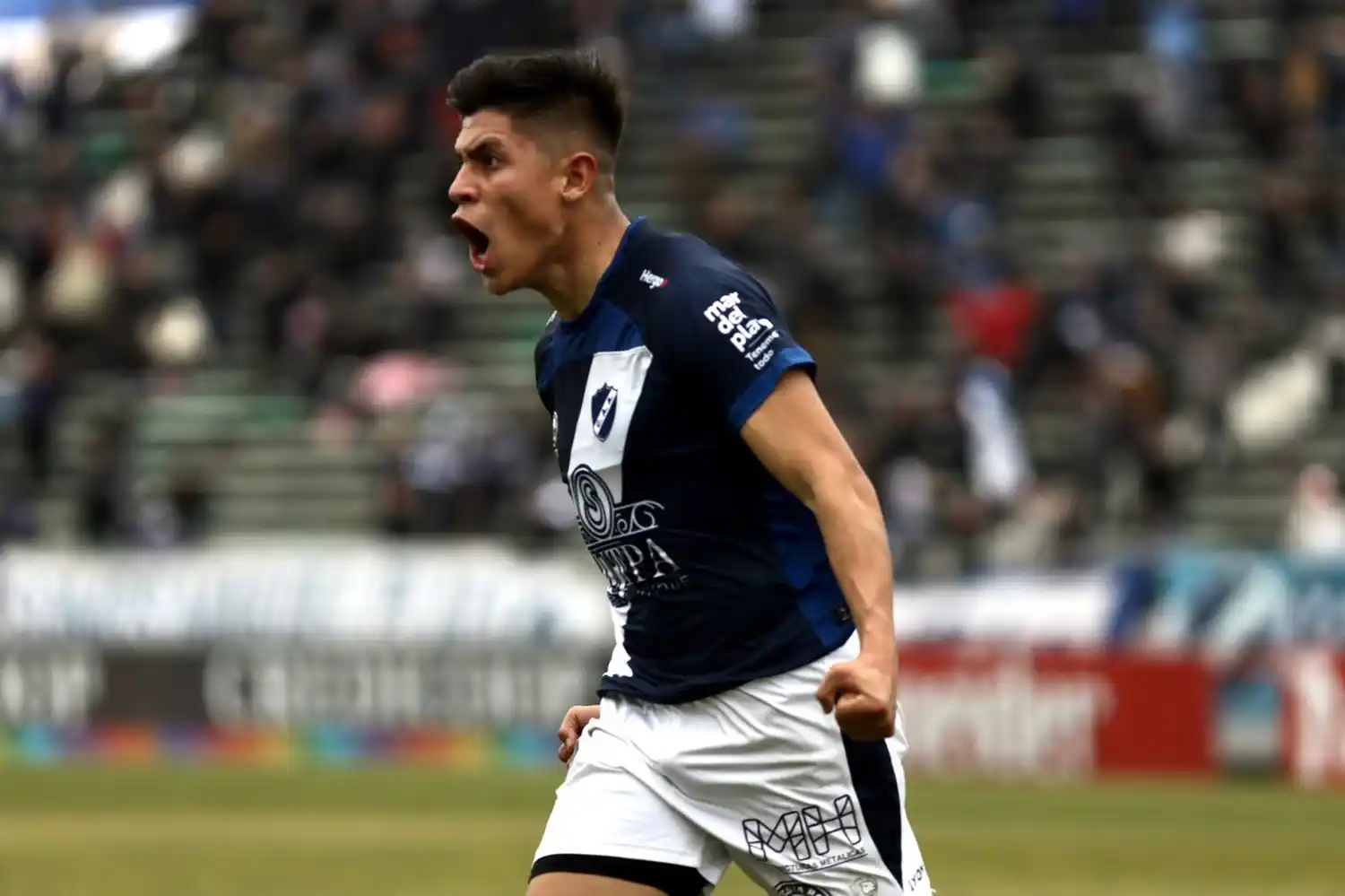 Alvarado sumó ante San Martín