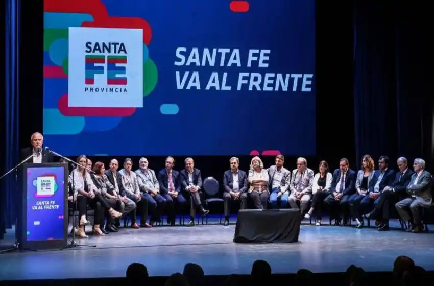 Lifschitz quiere una consulta popular sobre la Reforma y anunció a Bonfatti como el candidato del FPCyS