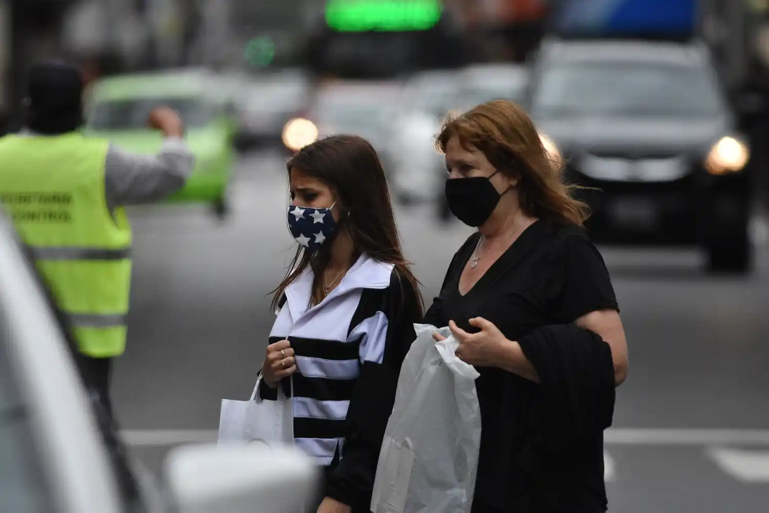 Covid: 1.085 nuevos casos en la provincia, 301 en la ciudad