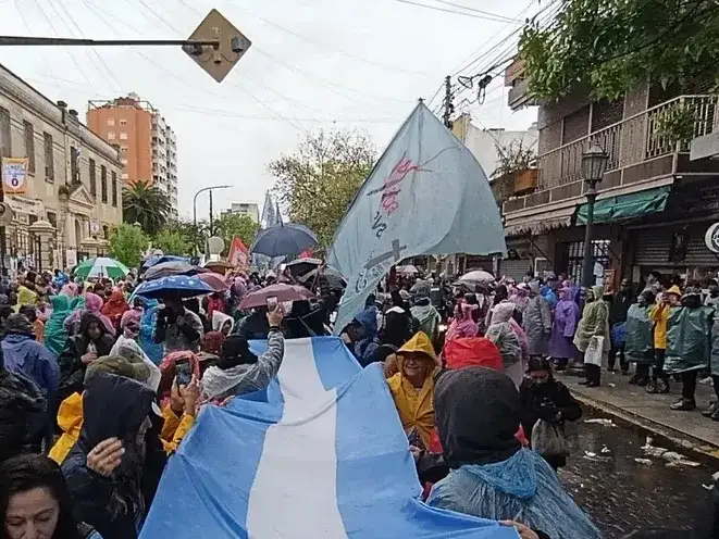 La fe moviliza a miles de fieles hacia Luján.
