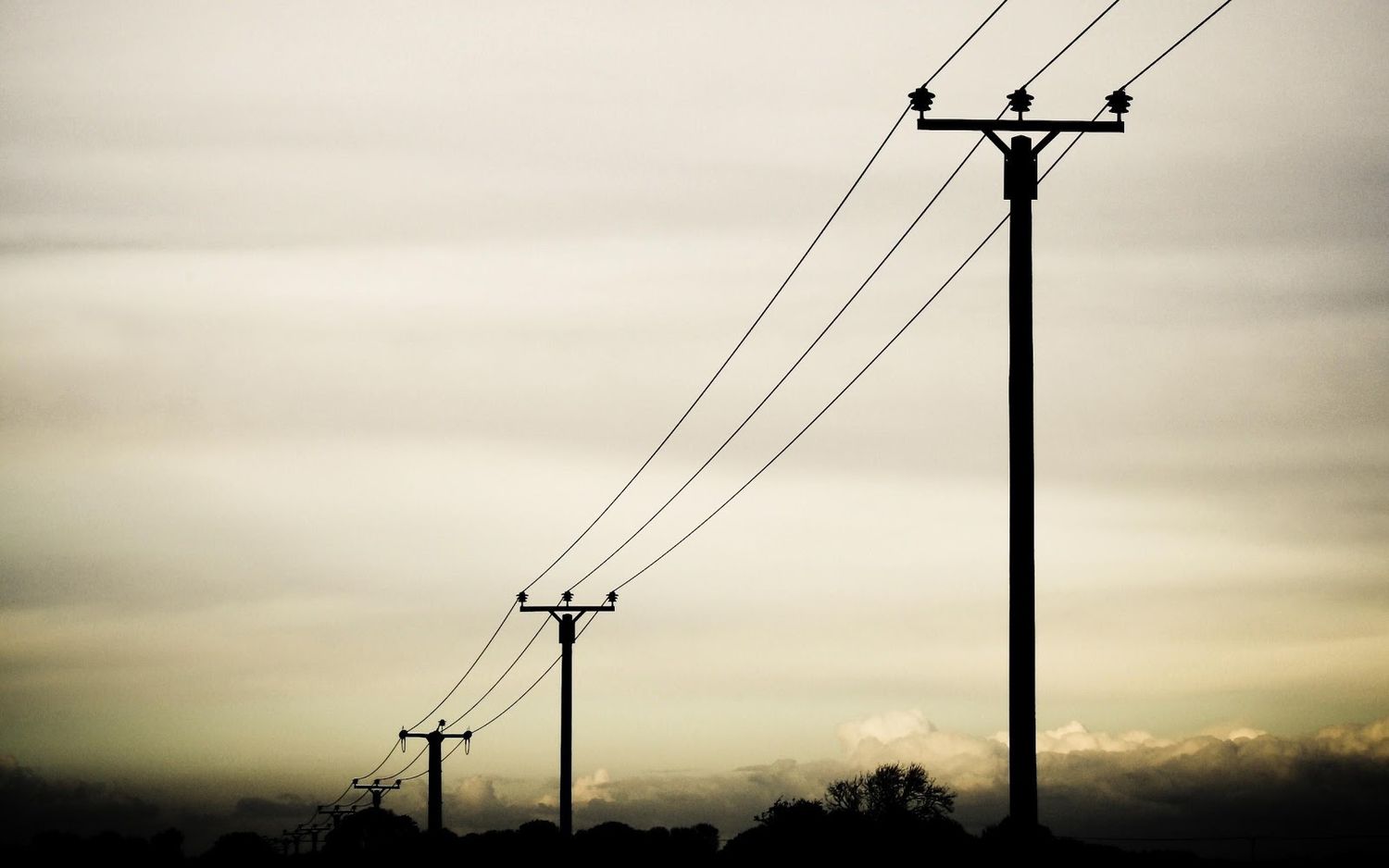 Por la salida de servicio de uno de los servidores, varios barrios de Tandil se quedaron sin luz