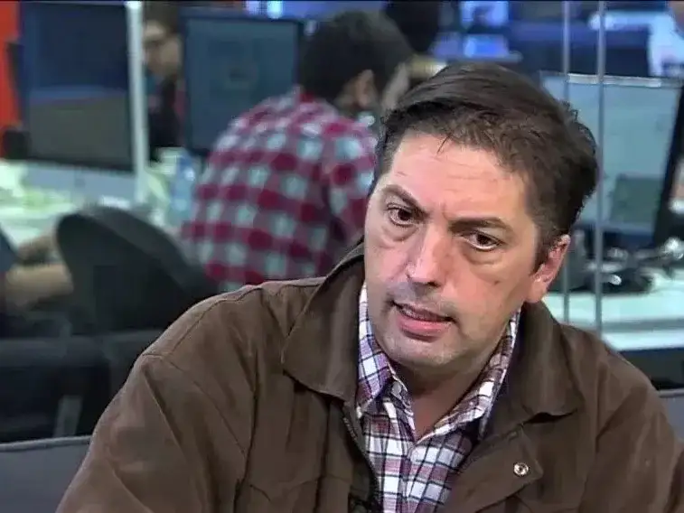 Gustavo Lázzari.